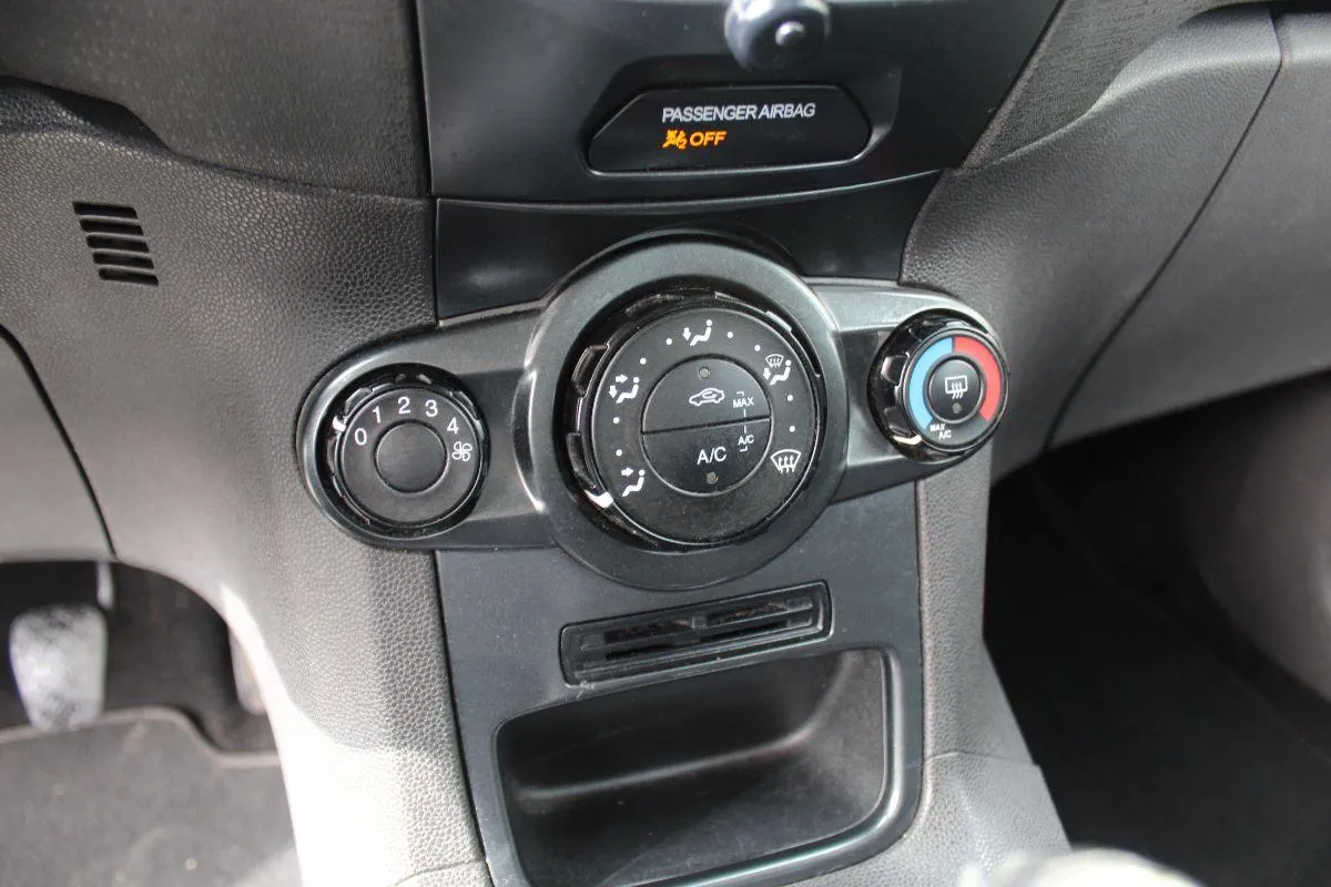 FORD - Fiesta - 1.4 5p. Bz. GPL Titanium