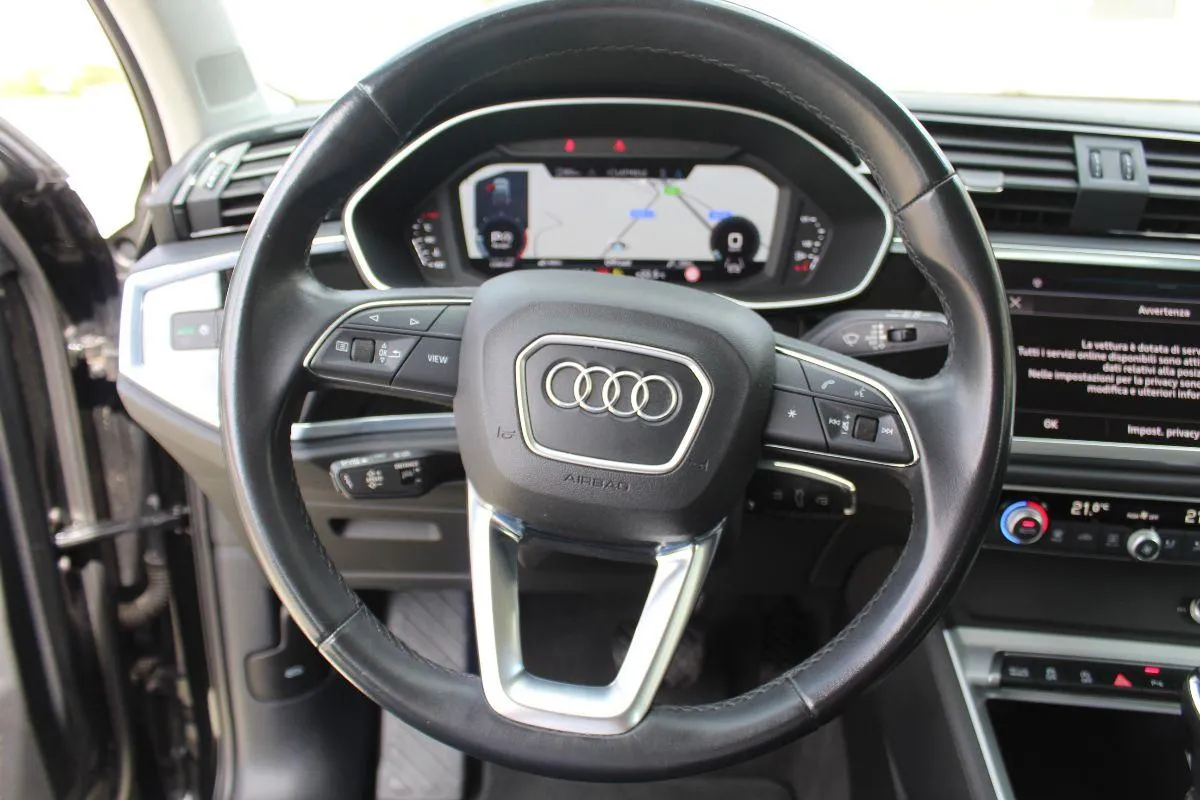 AUDI - Q3 Sportback - 35 TDI S Tronic Business Plus