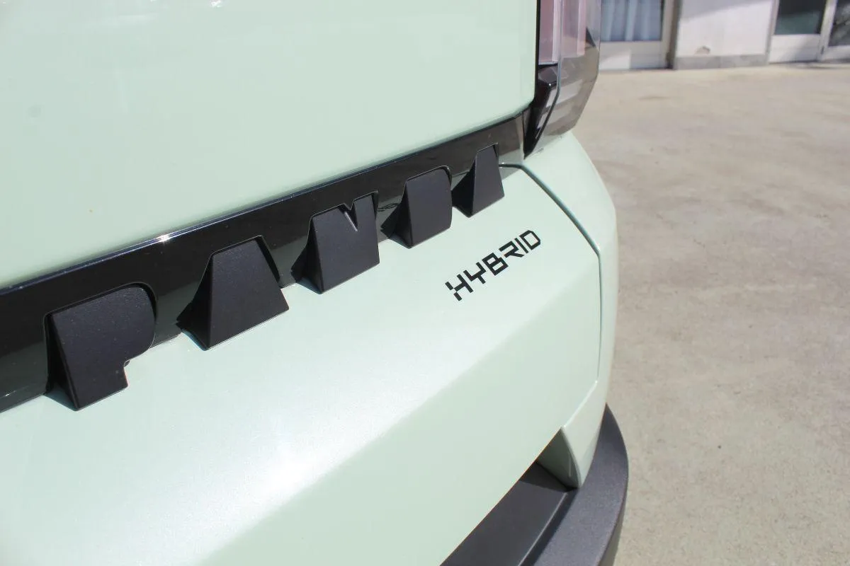 FIAT - Grande Panda - 1.2 Hybrid 110 S&S La Prima