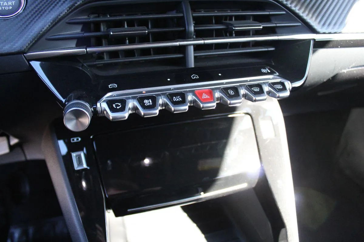 PEUGEOT - 2008 - PureTech 100 S&S Allure