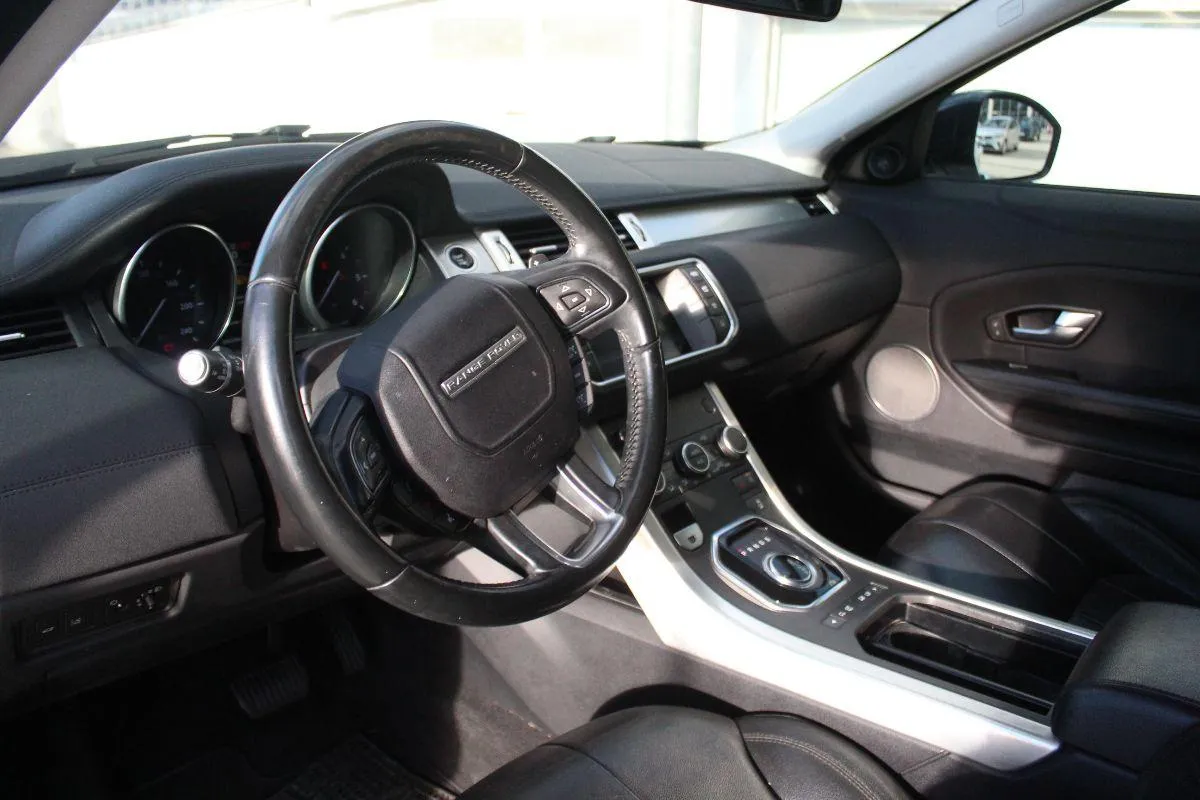 LAND ROVER - Range Rover Evoque -  2.0 TD4 5p. SE Dynamic