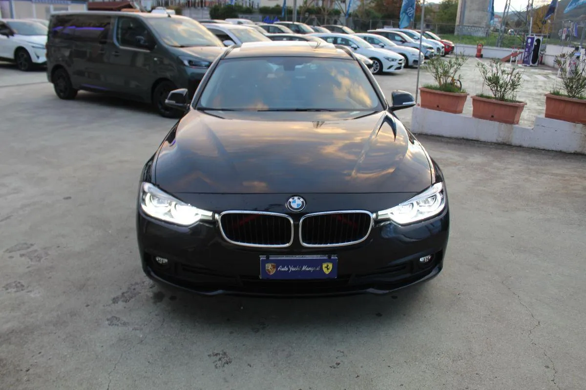 BMW - Serie 3 Touring - 320d Touring Business Advantage aut.
