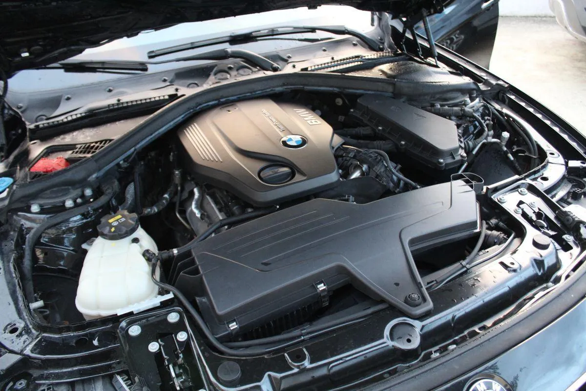 BMW - Serie 3 Touring - 320d Touring Business Advantage aut.
