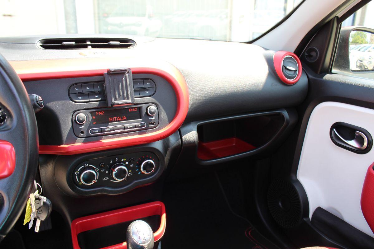 RENAULT Twingo usata - foto 12 | Auto Yachting Mango Padula