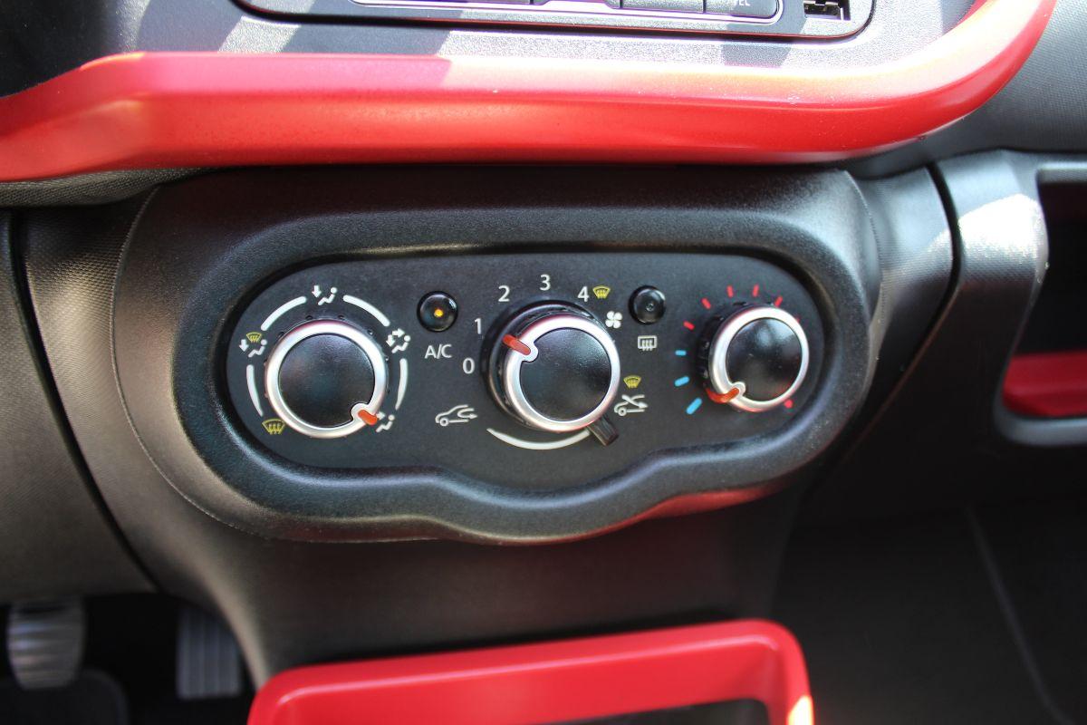 RENAULT Twingo usata - foto 17 | Auto Yachting Mango Padula