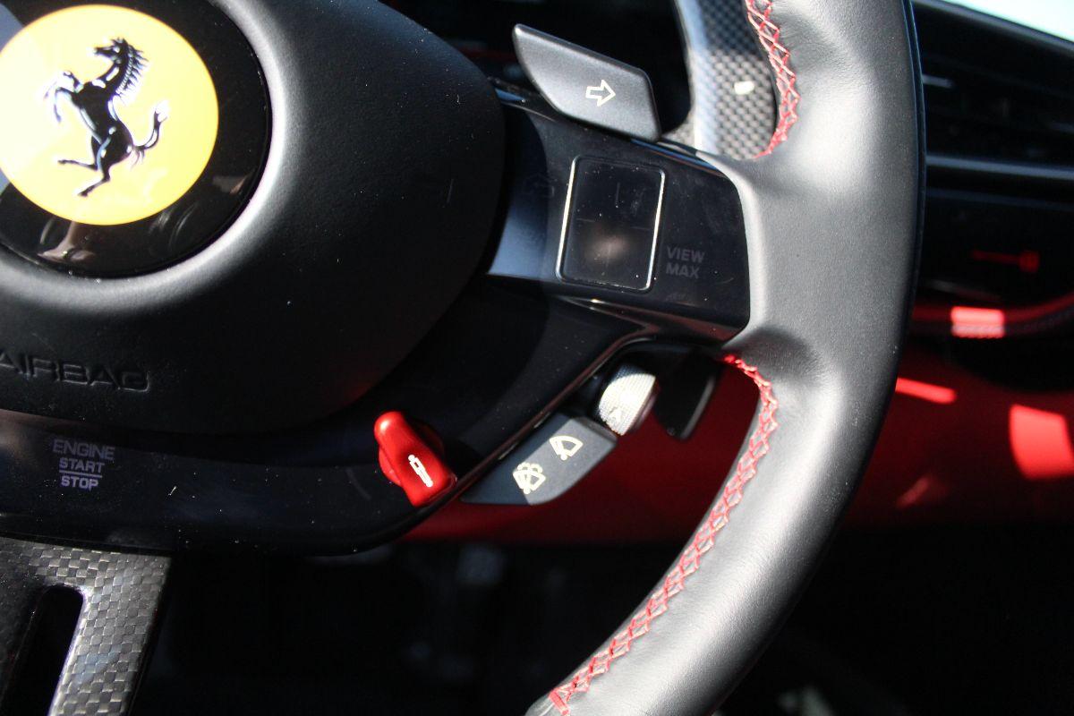 FERRARI 296 GTB usata - foto 17 | Auto Yachting Mango Padula